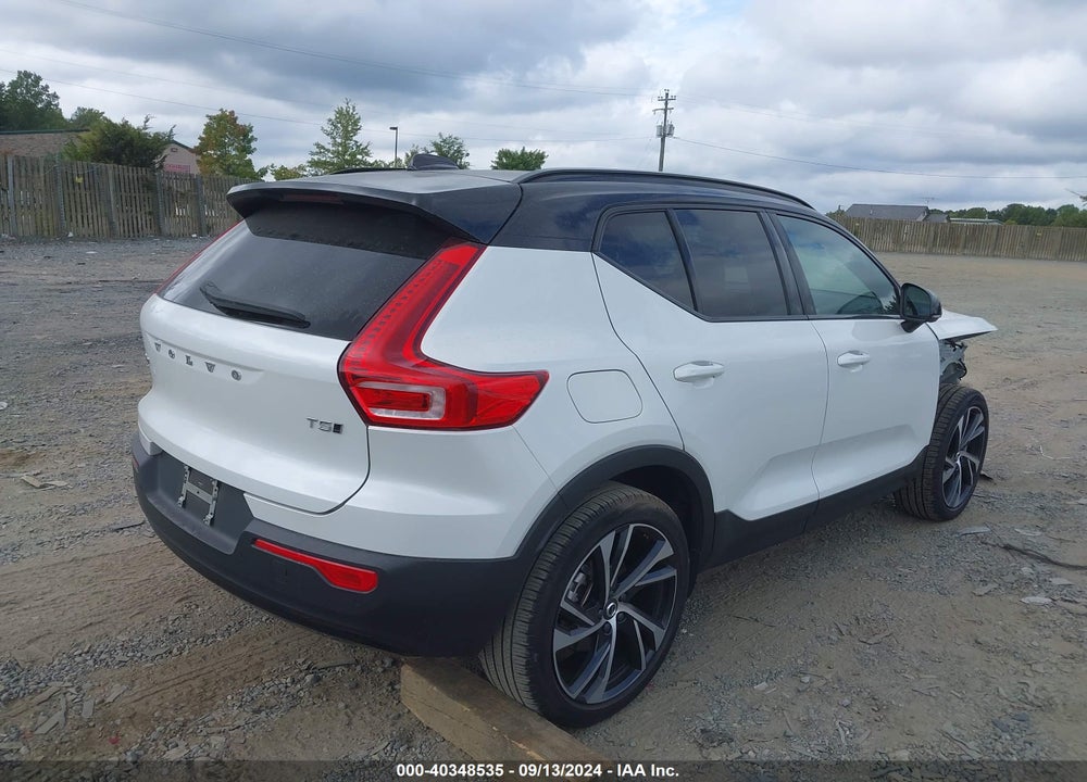 2022 VOLVO XC40 T5 R-DESIGN VIN: YV4162UM5N2641519