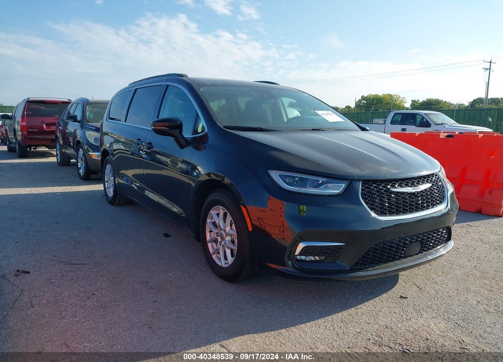2022 CHRYSLER PACIFICA TOURING L VIN: 2C4RC1BG3NR141852