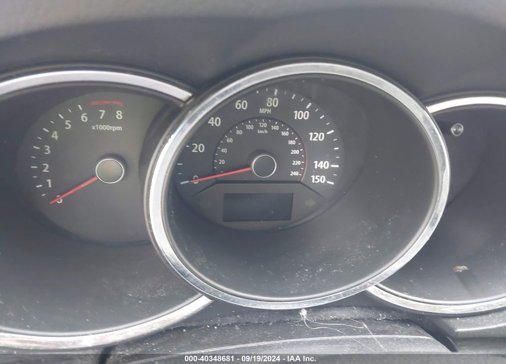 2011 KIA SORENTO LX VIN: 5XYKT4A12BG167441