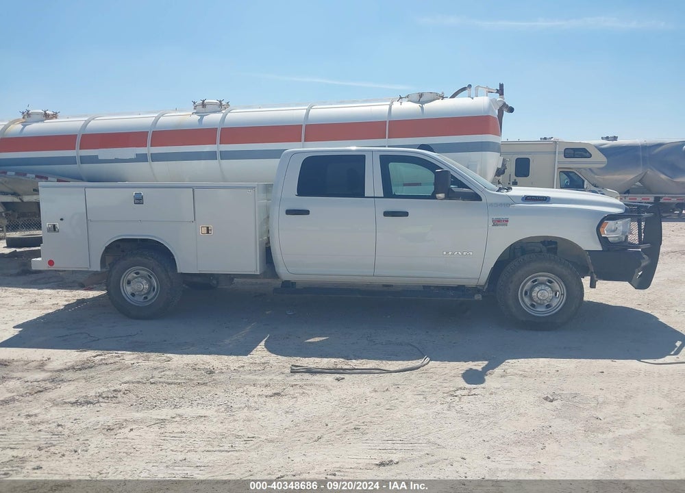 2022 RAM 2500 TRADESMAN 4X4 8' BOX VIN: 3C6UR5HJ6NG251536