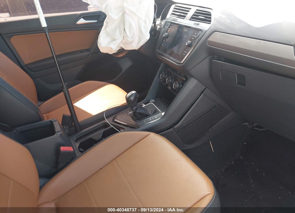 2019 VOLKSWAGEN TIGUAN VIN: 3VV3B7AX0KM132429