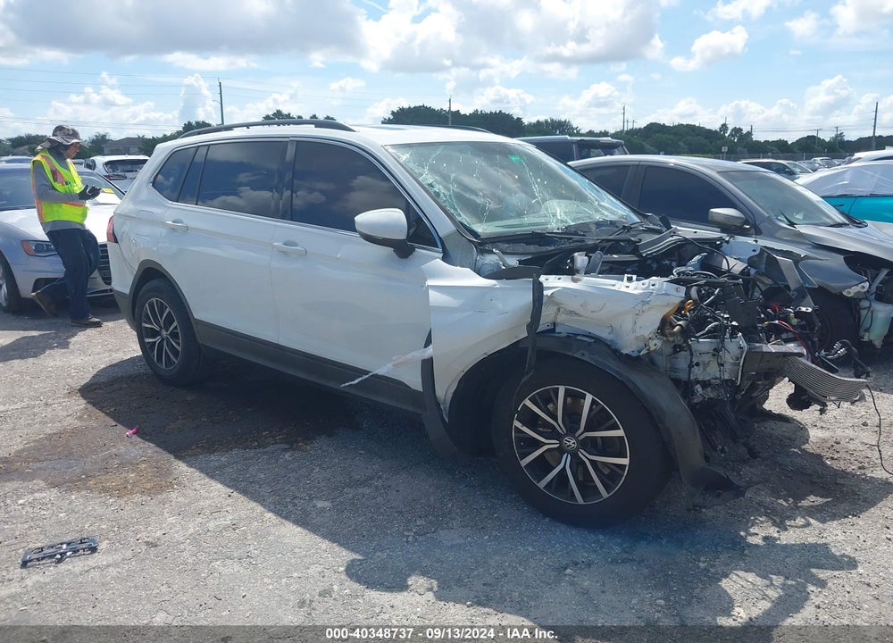 2019 VOLKSWAGEN TIGUAN VIN: 3VV3B7AX0KM132429