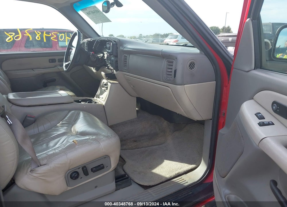 2000 GMC YUKON XL 1500 SLT VIN: 3GKFK16T4YG184396