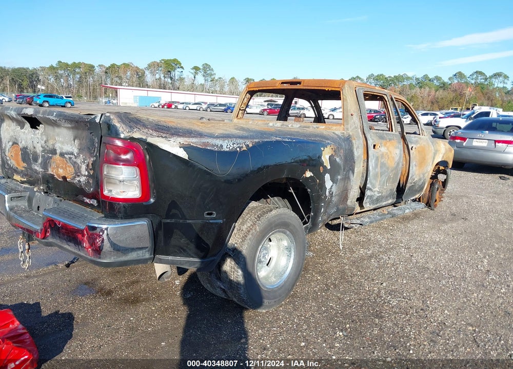 2021 RAM 3500 BIG HORN  4X4 8' BOX VIN: 3C63RRHL0MG513991