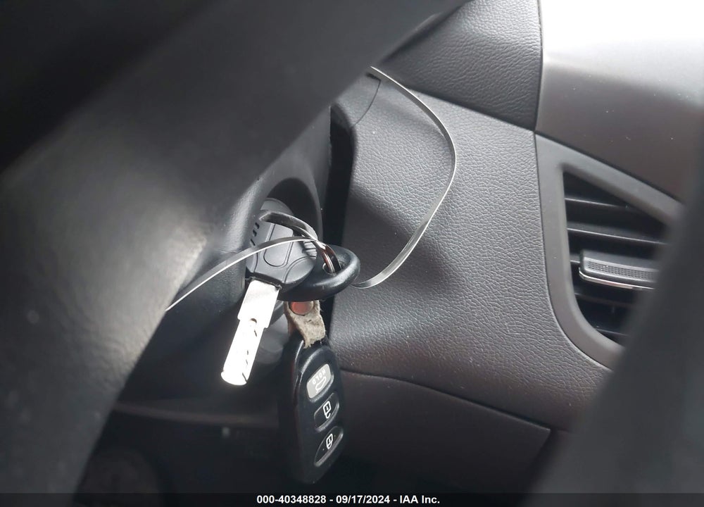 2013 HYUNDAI ELANTRA GLS VIN: 5NPDH4AE5DH183108