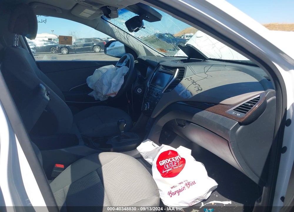 2017 HYUNDAI SANTA FE SE VIN: KM8SMDHF4HU174960