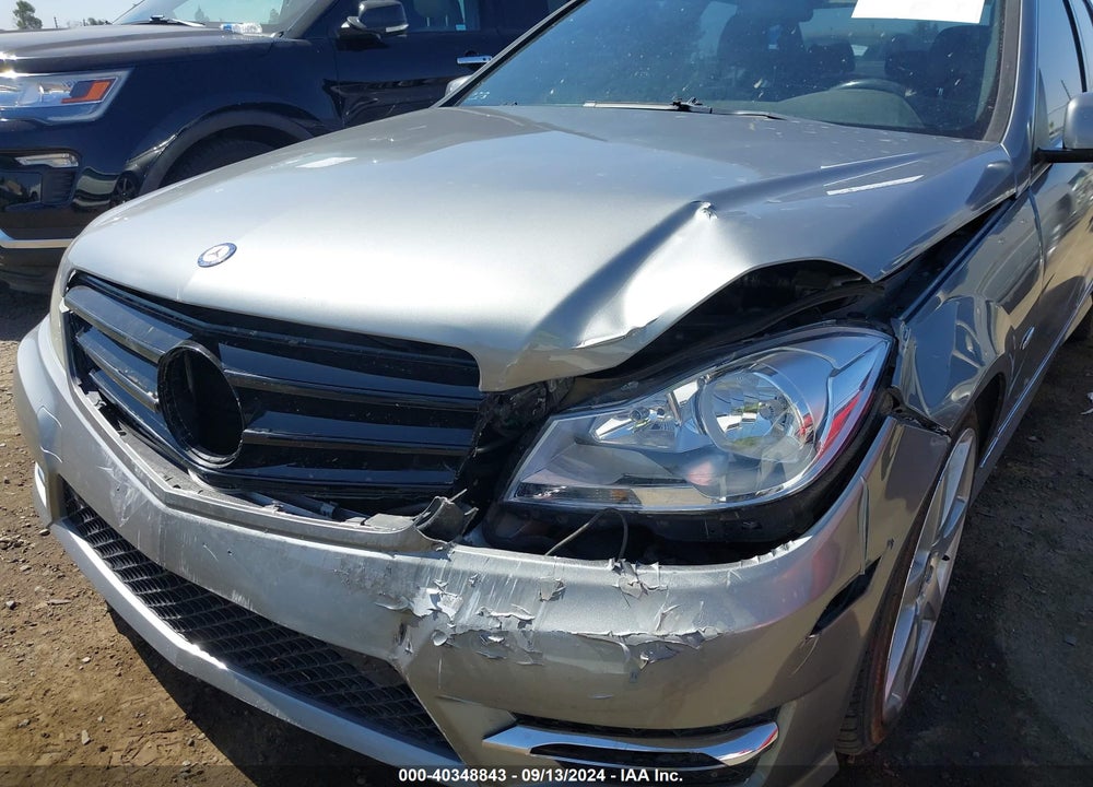 2012 MERCEDES-BENZ C 250 LUXURY/SPORT VIN: WDDGF4HBXCA625794