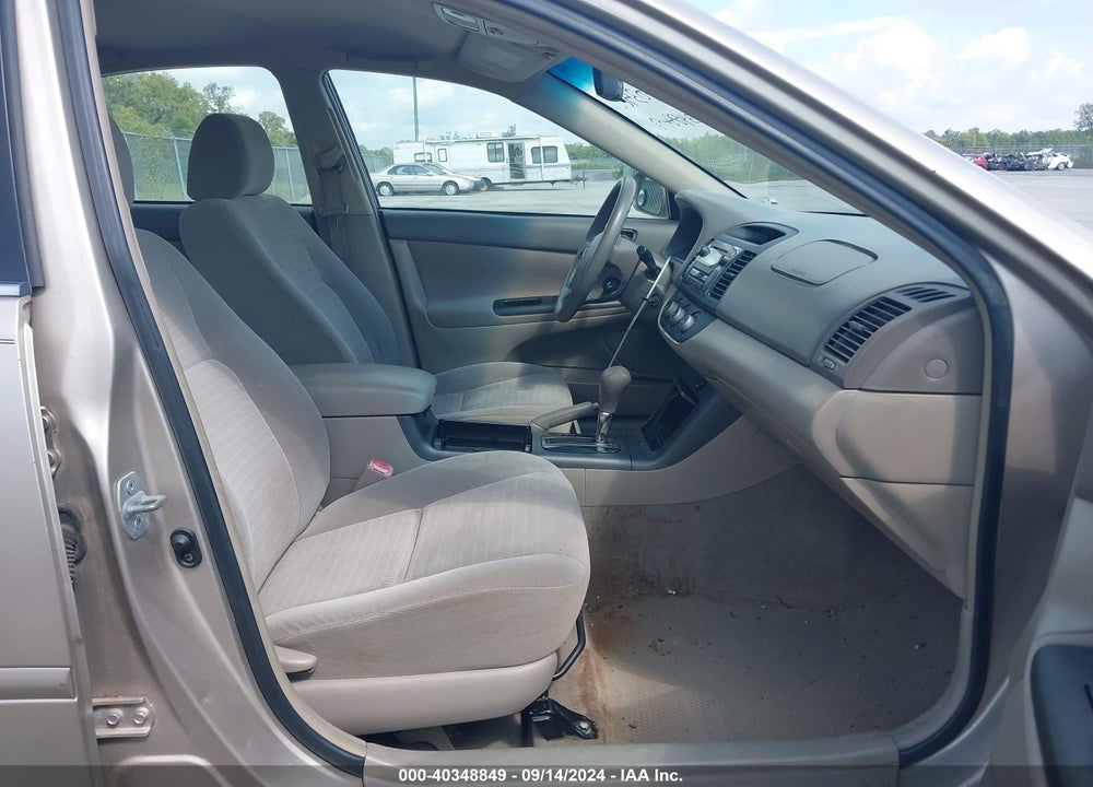 2005 TOYOTA CAMRY LE VIN: 4T1BE32K55U983411