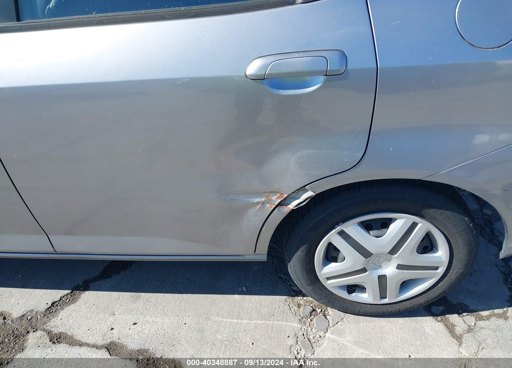 2008 HONDA FIT VIN: JHMGD38418S063358