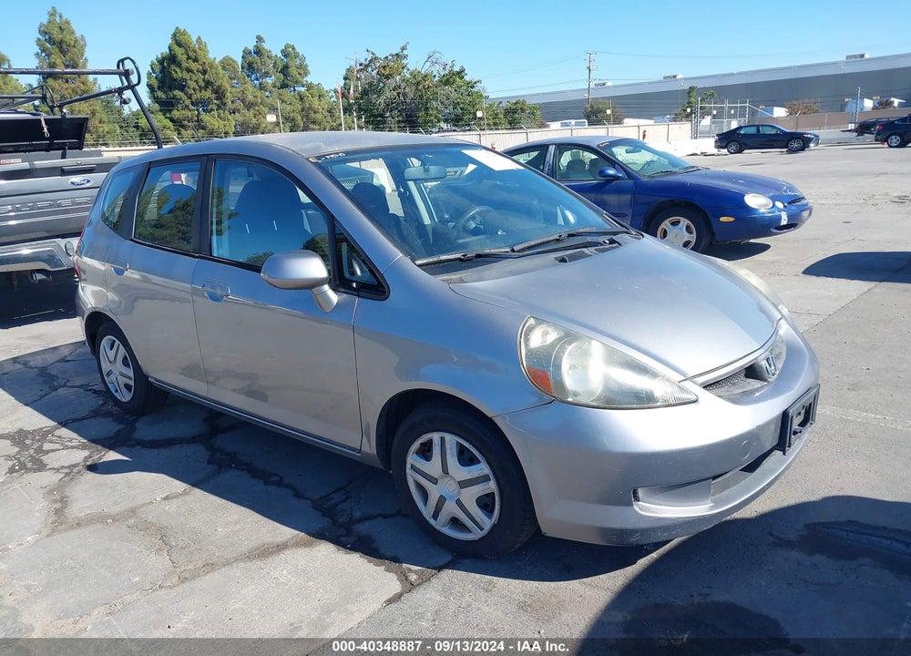 2008 HONDA FIT VIN: JHMGD38418S063358
