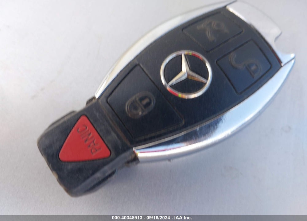 2014 MERCEDES-BENZ C 250 LUXURY/SPORT VIN: WDDGF4HB1EA905087