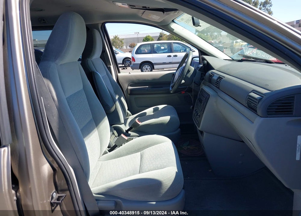2005 FORD FREESTAR SE VIN: 2FMZA51685BA03721