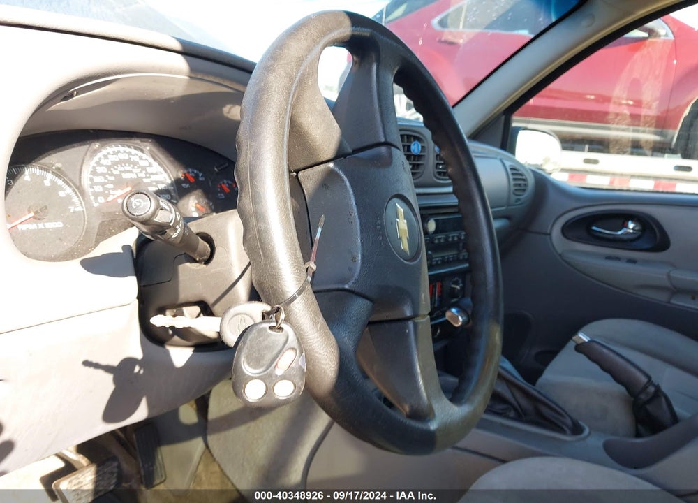 2005 CHEVROLET TRAILBLAZER LS VIN: 1GNDT13S752222162