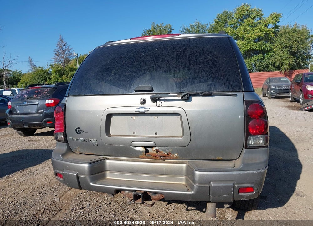 2005 CHEVROLET TRAILBLAZER LS VIN: 1GNDT13S752222162