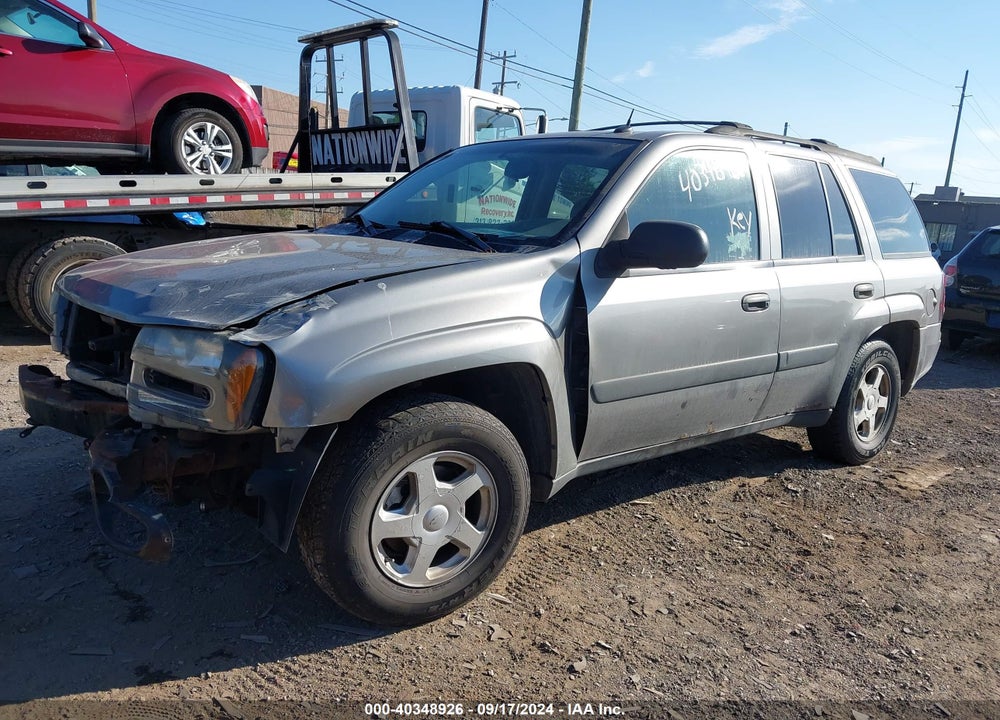 2005 CHEVROLET TRAILBLAZER LS VIN: 1GNDT13S752222162