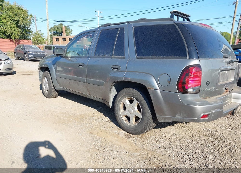 2005 CHEVROLET TRAILBLAZER LS VIN: 1GNDT13S752222162
