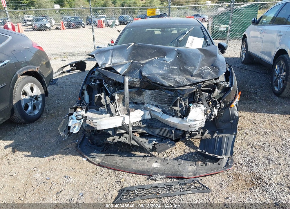 2018 HONDA CIVIC VIN: SHHFK7H48JU225028