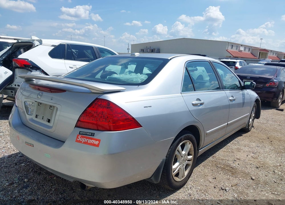 2007 HONDA ACCORD 2.4 EX VIN: 1HGCM567X7A105847