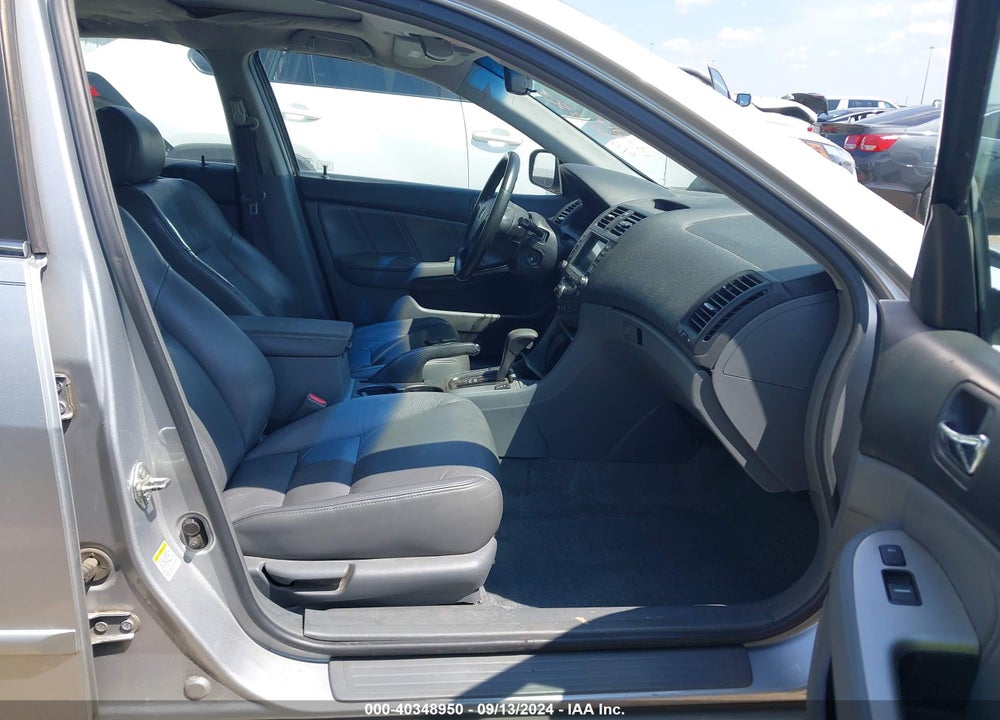 2007 HONDA ACCORD 2.4 EX VIN: 1HGCM567X7A105847