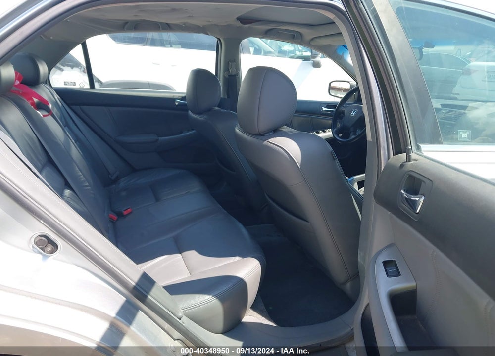 2007 HONDA ACCORD 2.4 EX VIN: 1HGCM567X7A105847