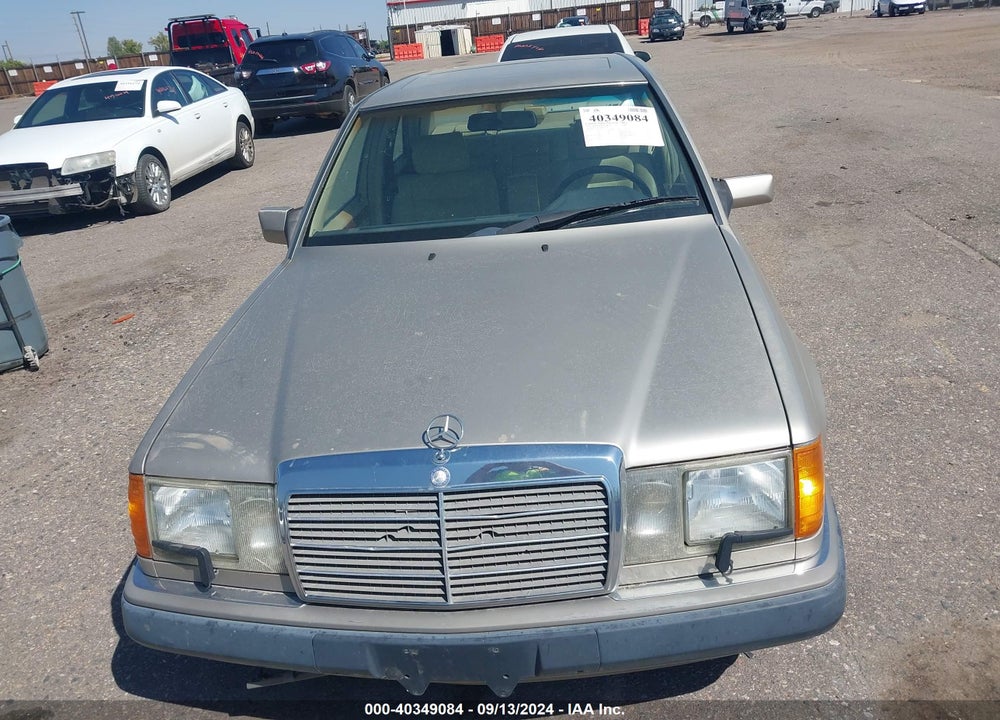 1993 MERCEDES-BENZ 300 E VIN: WDBEA32EXPB931373