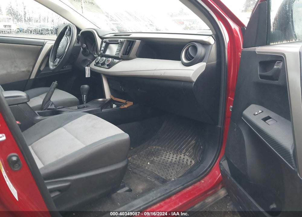 2015 TOYOTA RAV4 LE VIN: 2T3BFREV7FW262344