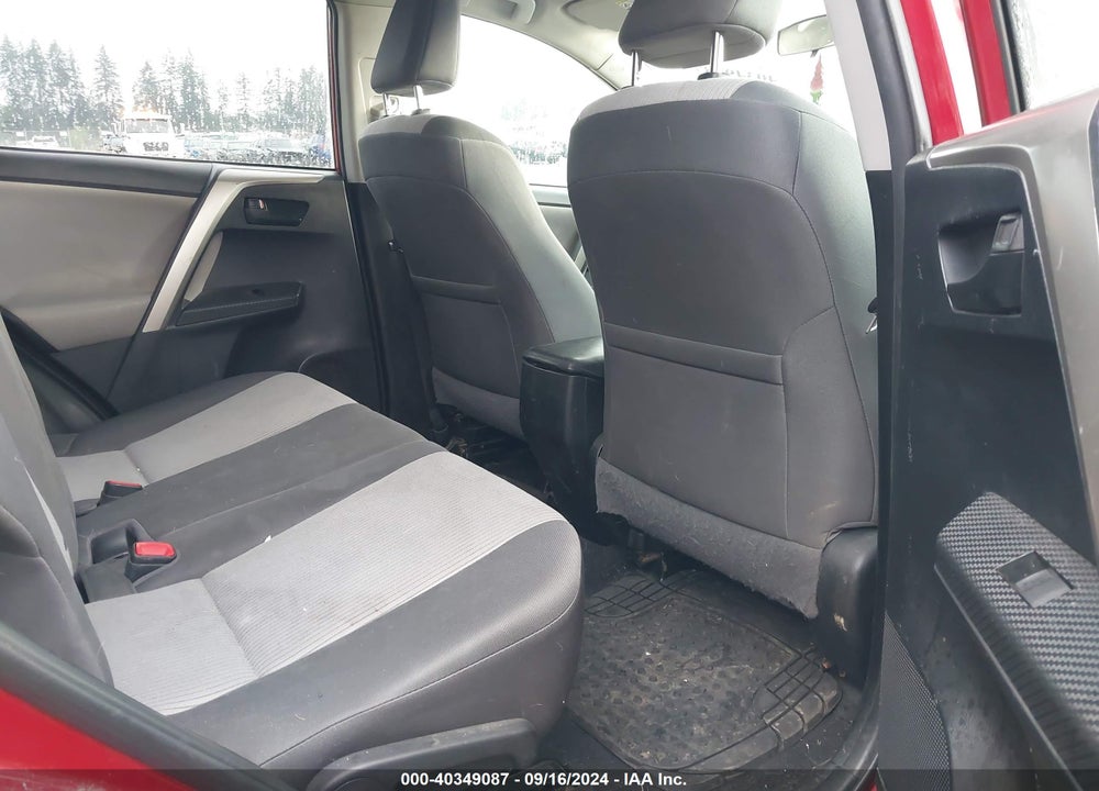 2015 TOYOTA RAV4 LE VIN: 2T3BFREV7FW262344