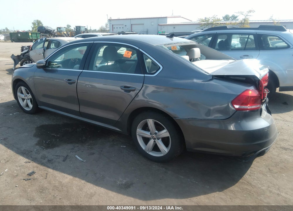 2012 VOLKSWAGEN PASSAT 2.0L TDI SE VIN: 1VWBN7A39CC047622