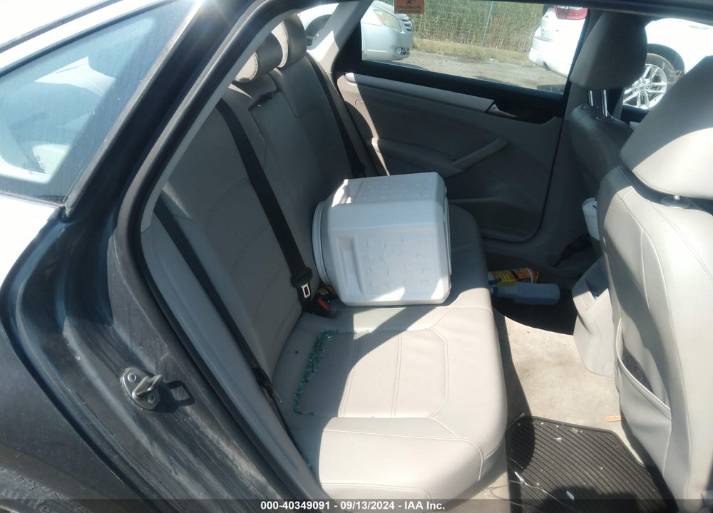 2012 VOLKSWAGEN PASSAT 2.0L TDI SE VIN: 1VWBN7A39CC047622
