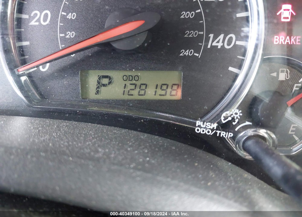 2011 TOYOTA COROLLA S VIN: 2T1BU4EE4BC674671