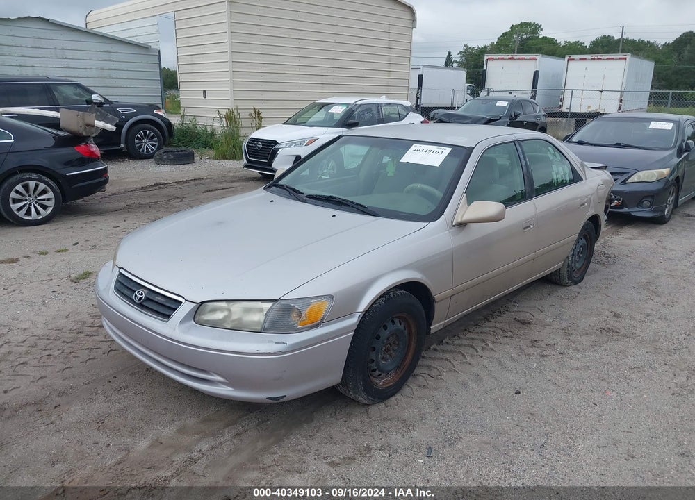 2000 TOYOTA CAMRY LE VIN: 4T1BG22K5YU933570