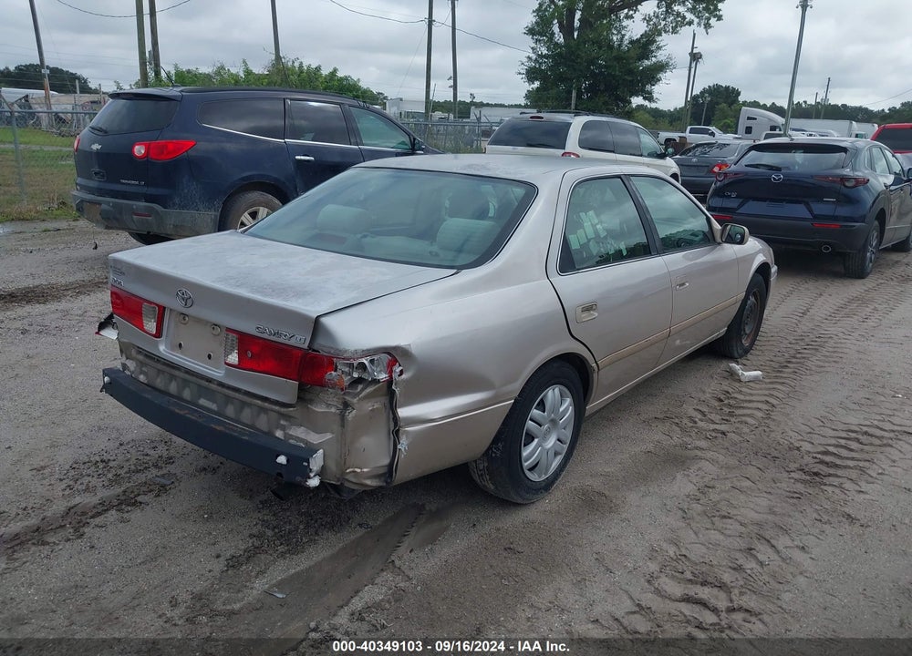 2000 TOYOTA CAMRY LE VIN: 4T1BG22K5YU933570