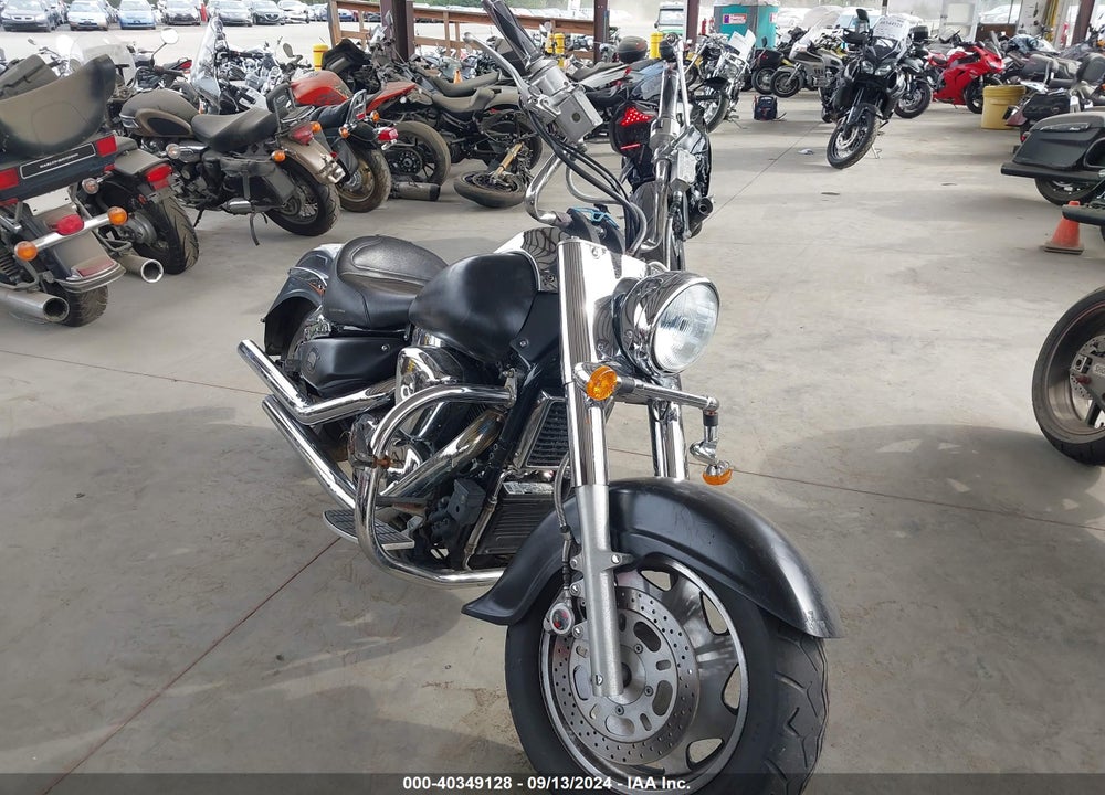 1998 SUZUKI VL1500 VIN: JS1VY51AXW2100035