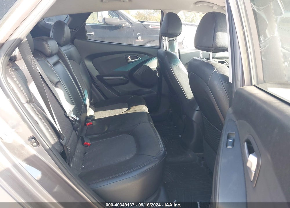 2011 HYUNDAI TUCSON GLS VIN: KM8JUCAC9BU316541