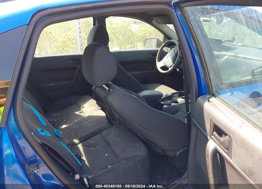 2010 FORD FOCUS VIN: 1FAHP3FN6AW217852