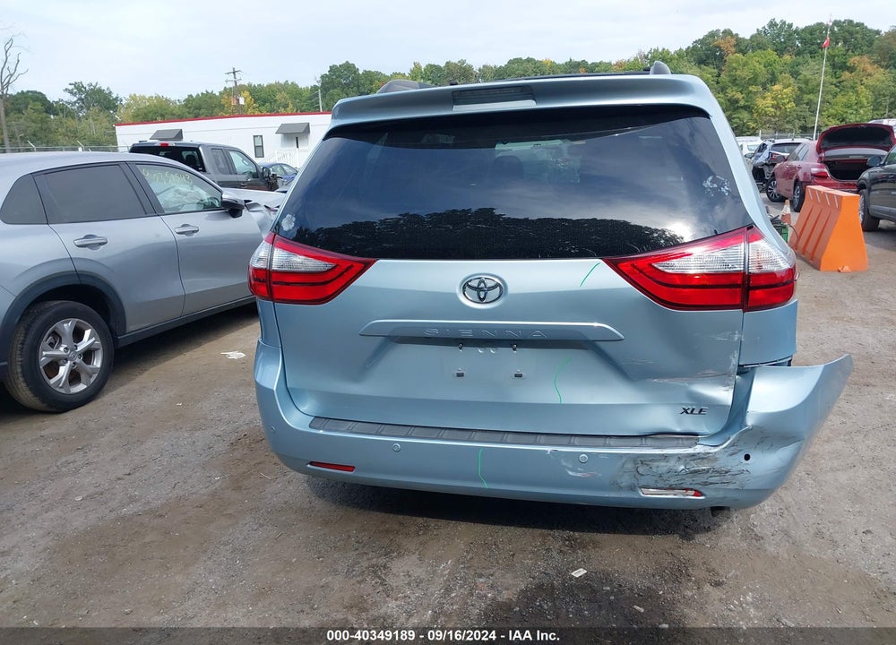 2015 TOYOTA SIENNA XLE 8 PASSENGER VIN: 5TDYK3DCXFS606821