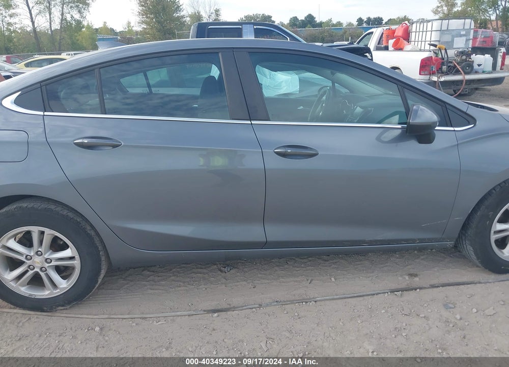 2018 CHEVROLET CRUZE LT AUTO VIN: 1G1BE5SM2J7174645