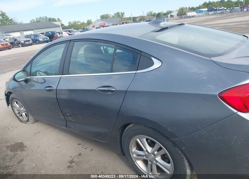 2018 CHEVROLET CRUZE LT AUTO VIN: 1G1BE5SM2J7174645
