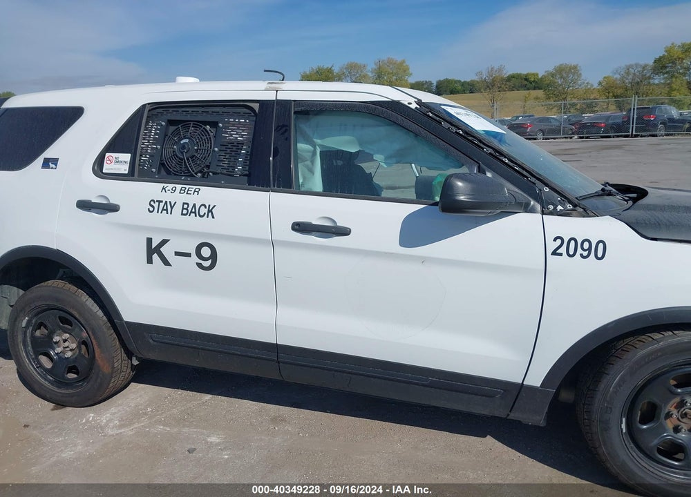 2016 FORD UTILITY POLICE INTERCEPTOR VIN: 1FM5K8AR8GGC42088