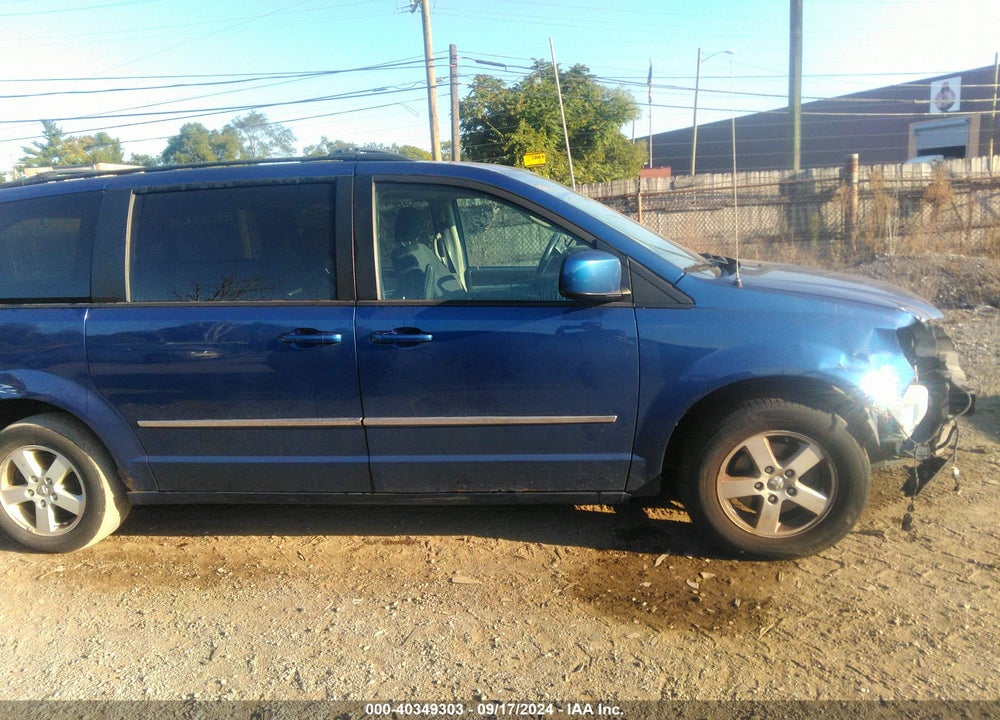 2010 DODGE GRAND CARAVAN SXT VIN: 2D4RN5D13AR147433