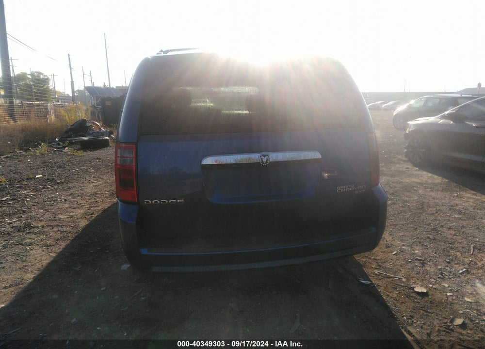2010 DODGE GRAND CARAVAN SXT VIN: 2D4RN5D13AR147433