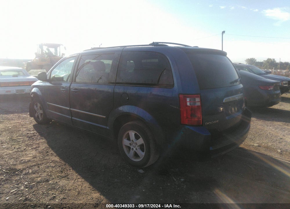 2010 DODGE GRAND CARAVAN SXT VIN: 2D4RN5D13AR147433