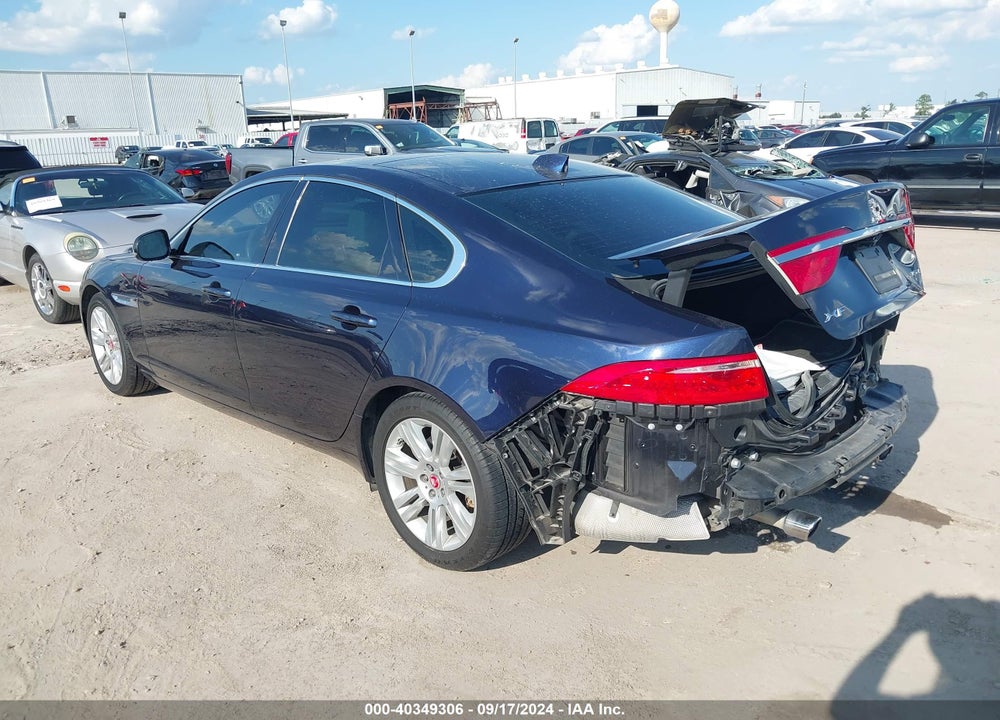 2016 JAGUAR XF 35T PREMIUM VIN: SAJBD4BV2GCY23049