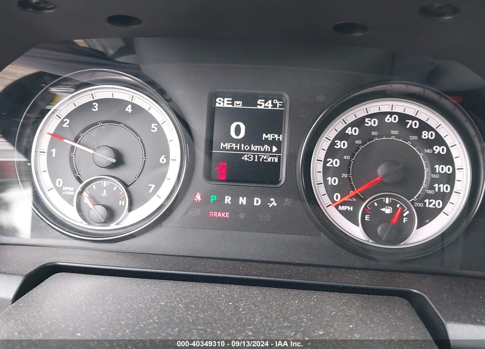 2022 RAM 1500 CLASSIC SLT 4X4 5'7 BOX VIN: 1C6RR7LGXNS236401