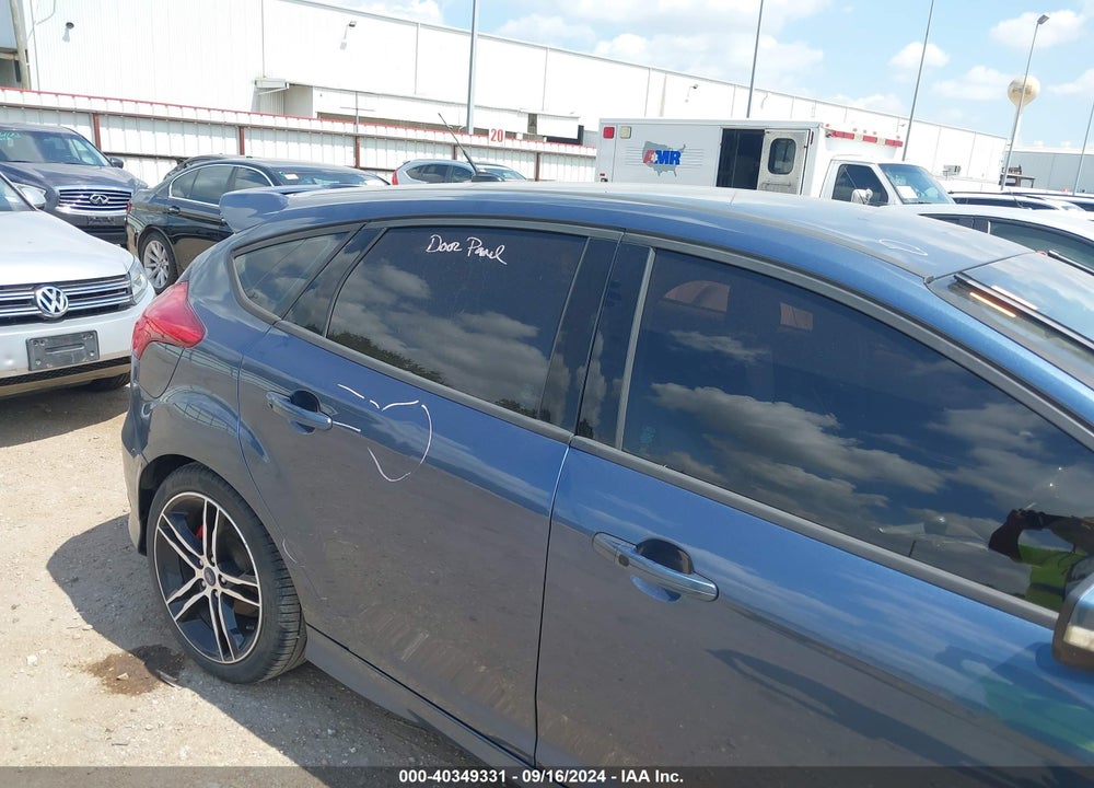 2018 FORD FOCUS ST VIN: 1FADP3L98JL233011