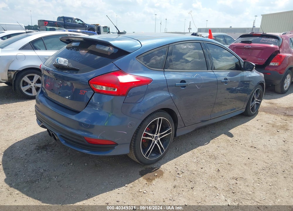 2018 FORD FOCUS ST VIN: 1FADP3L98JL233011