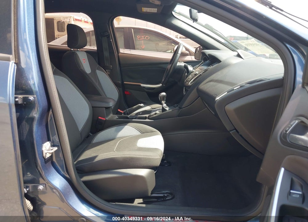 2018 FORD FOCUS ST VIN: 1FADP3L98JL233011