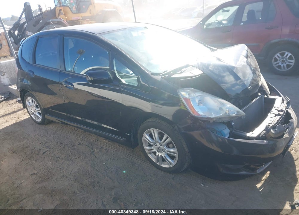 2011 HONDA FIT SPORT VIN: JHMGE8H52BC026128