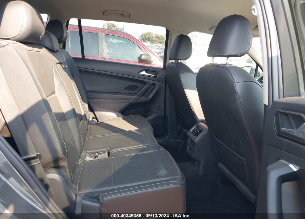 2018 VOLKSWAGEN TIGUAN 2.0T SE/2.0T SEL VIN: 3VV3B7AX4JM159082