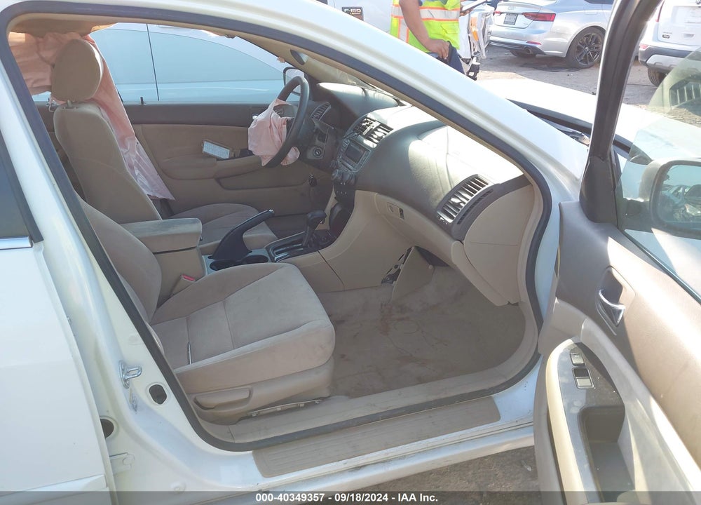 2007 HONDA ACCORD 2.4 SE VIN: JHMCM56367C005811